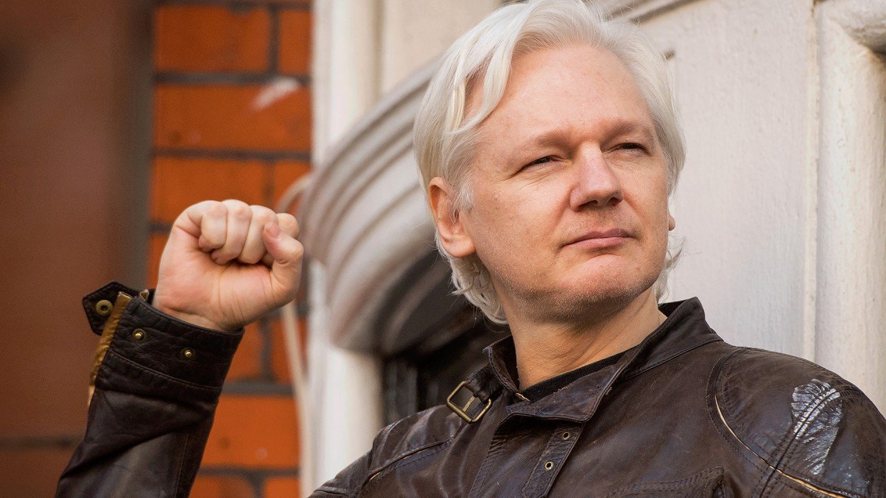 J Assange